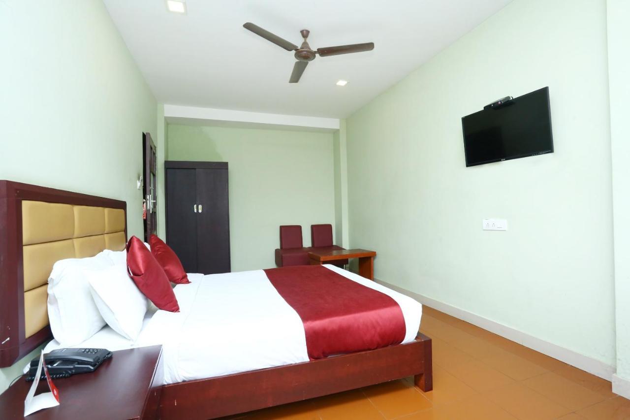 Oyo 15190 Select Residency Hotel Kozhikode Exterior photo